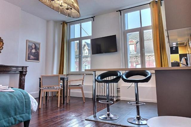 Les Appartements Fenelon Le Cateau-Cambresis Eksteriør bilde